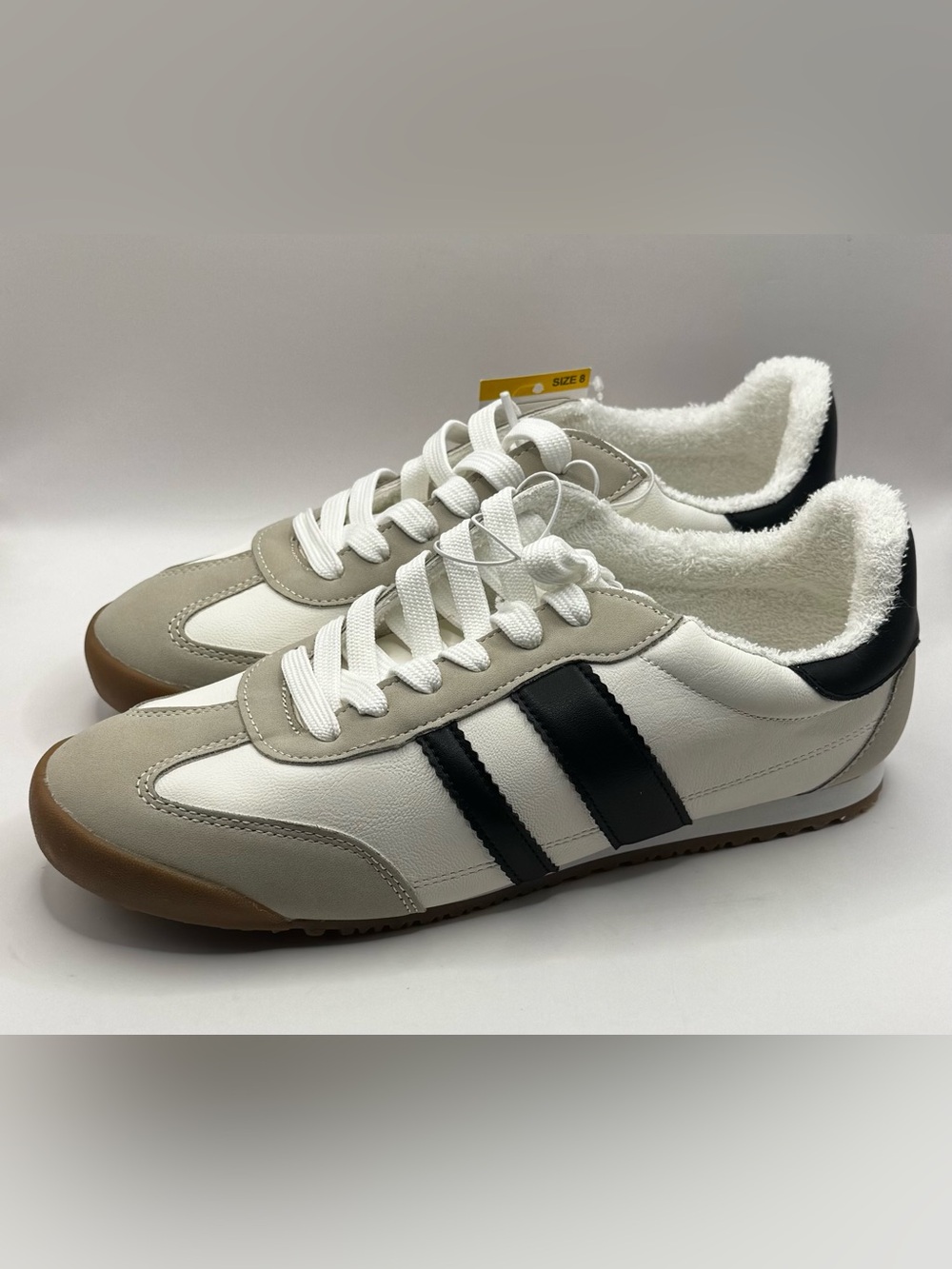 DV by Dolce Vita Revie White, Black & Tan Retro-Style Women's Sneakers Sz 8 NIB